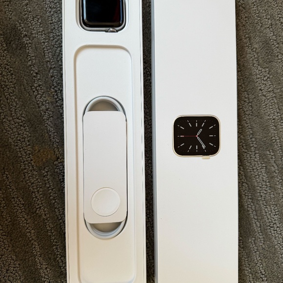 IWatch series 6 Stainless Cellular - Picture 2 of 4